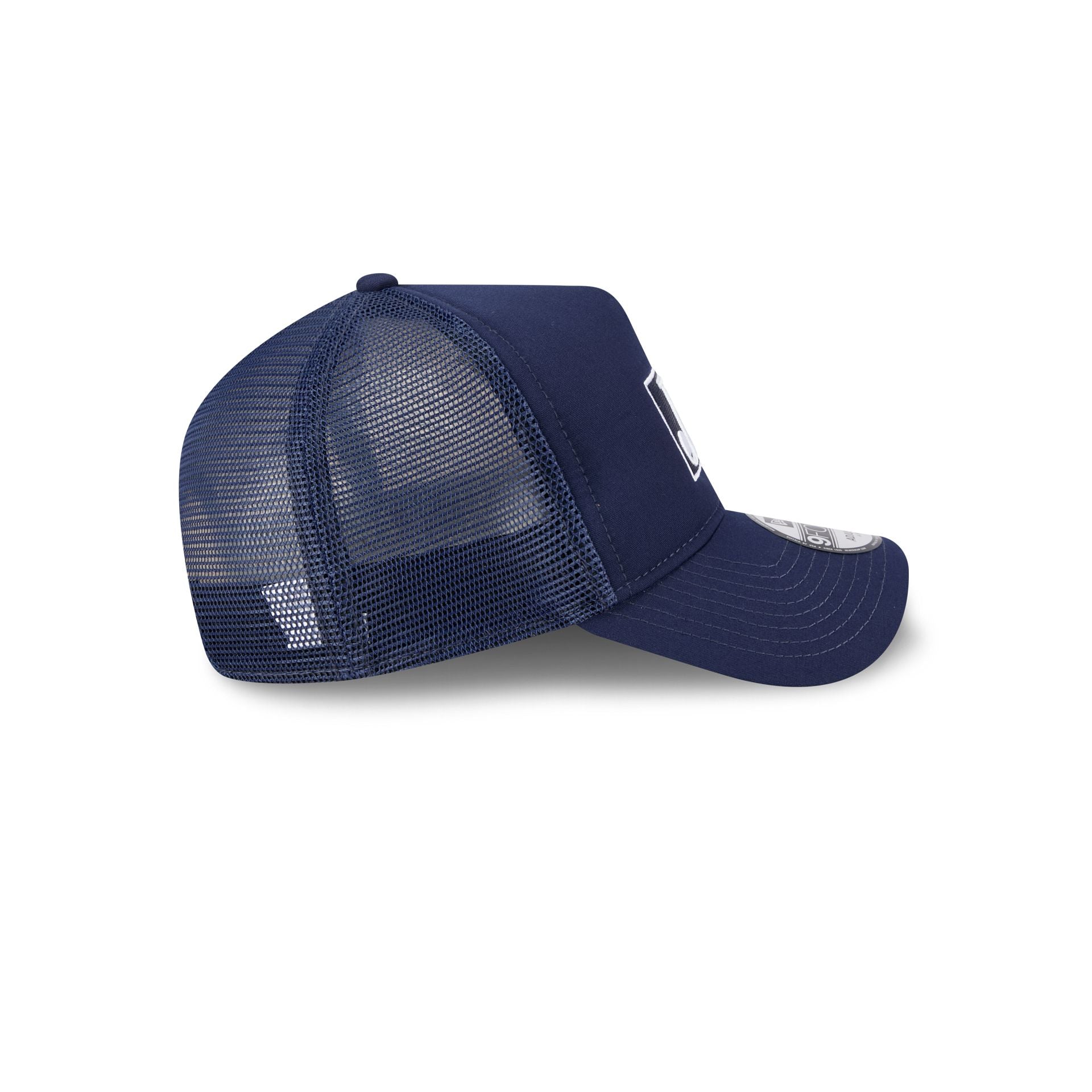 60552439_9FORTYAF_EMEAMLBAPPAREL_JACTIG_OTC_RSIDE