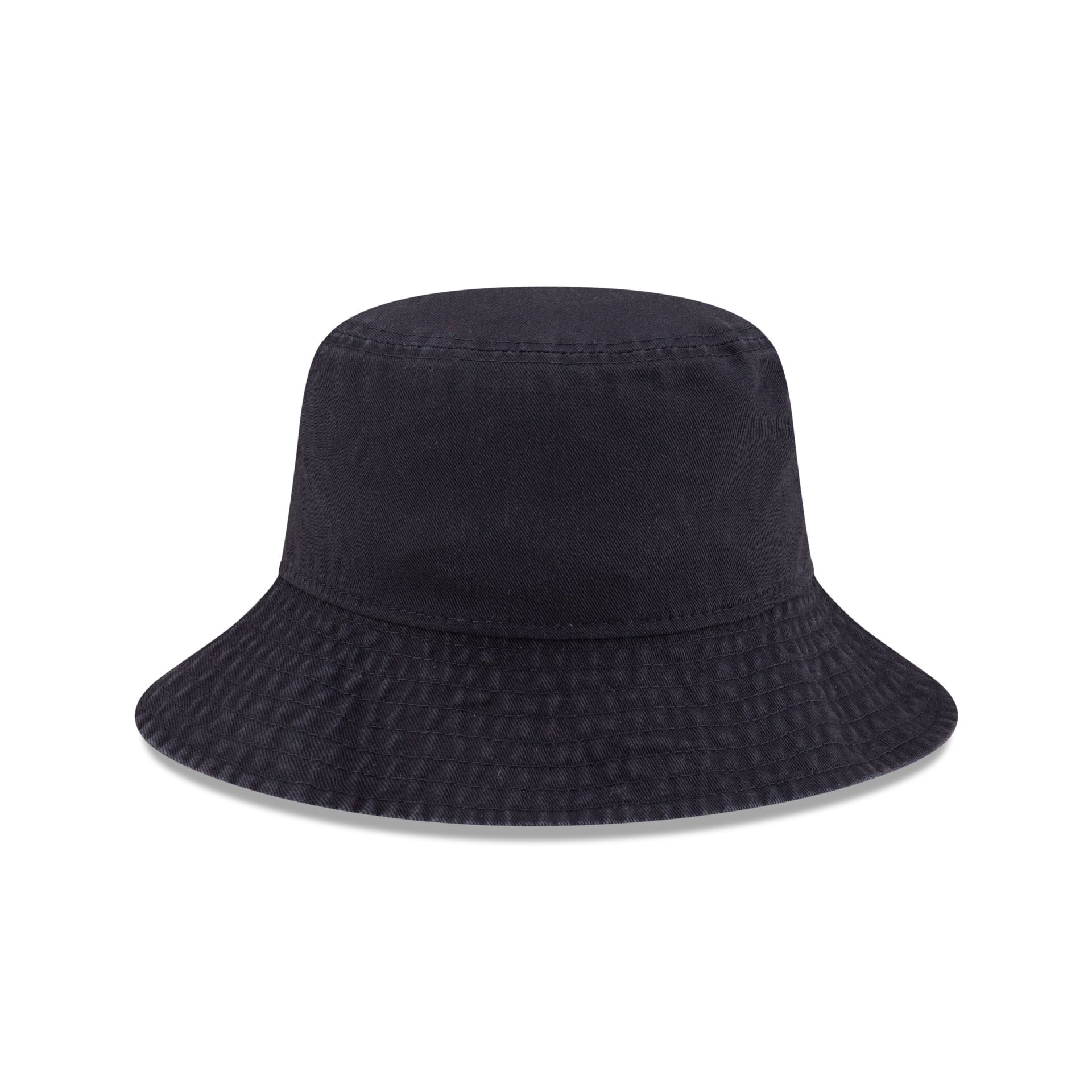 60564627_BUCKET_EMEASOCCERFW24_MANUTD_BLK_R
