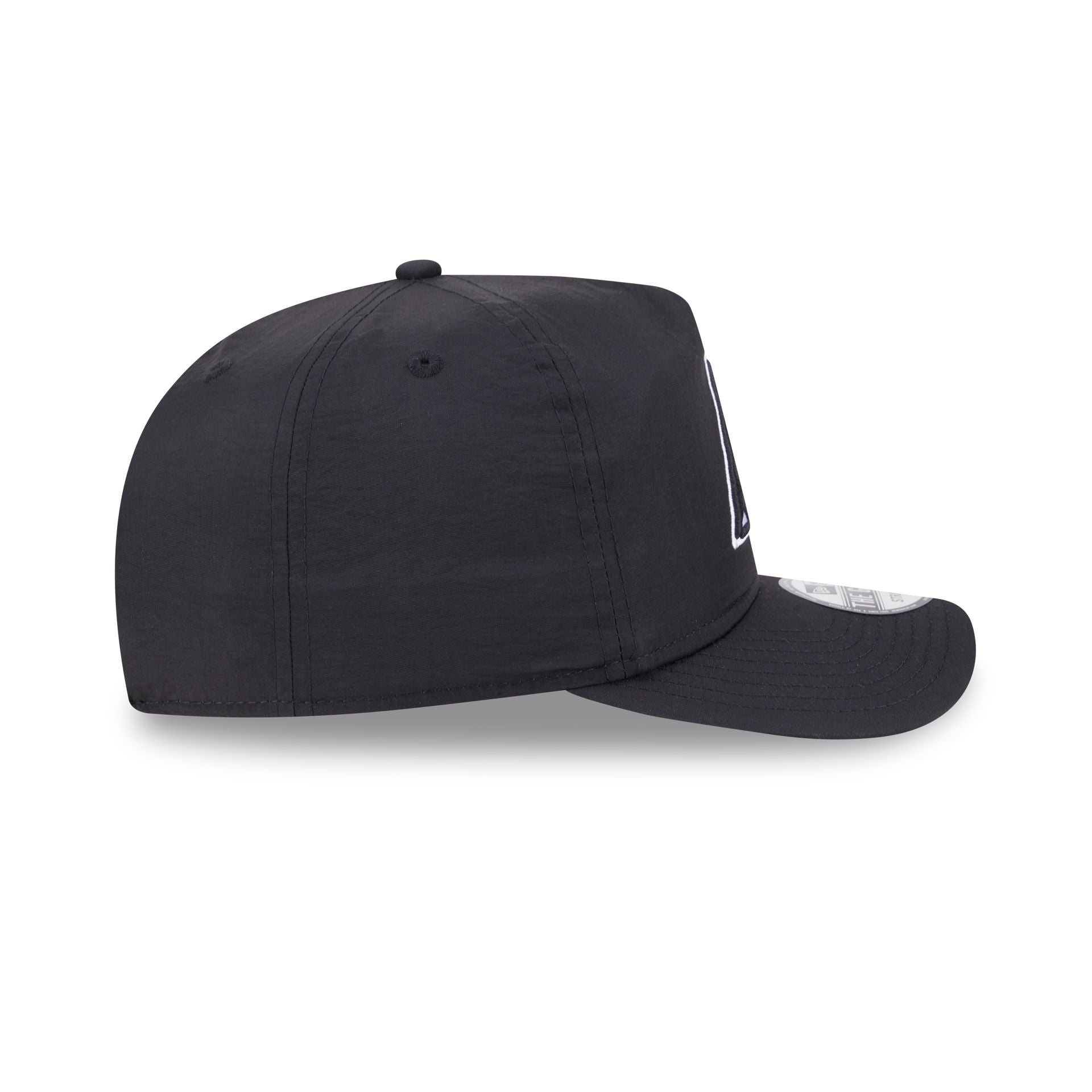 60641108_GOLFER_EVERYDAYNYLON_ARIDIA_BLK_RSIDE