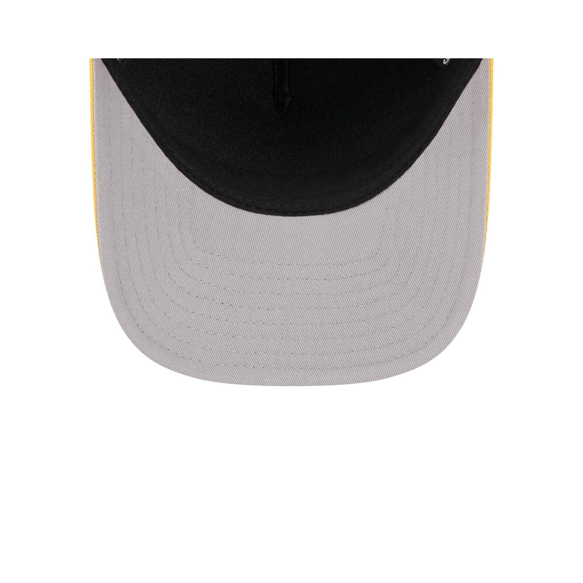 60709376_9FORTYMCAF_940MCAFARCH25187_LOSLAK_STM_UV