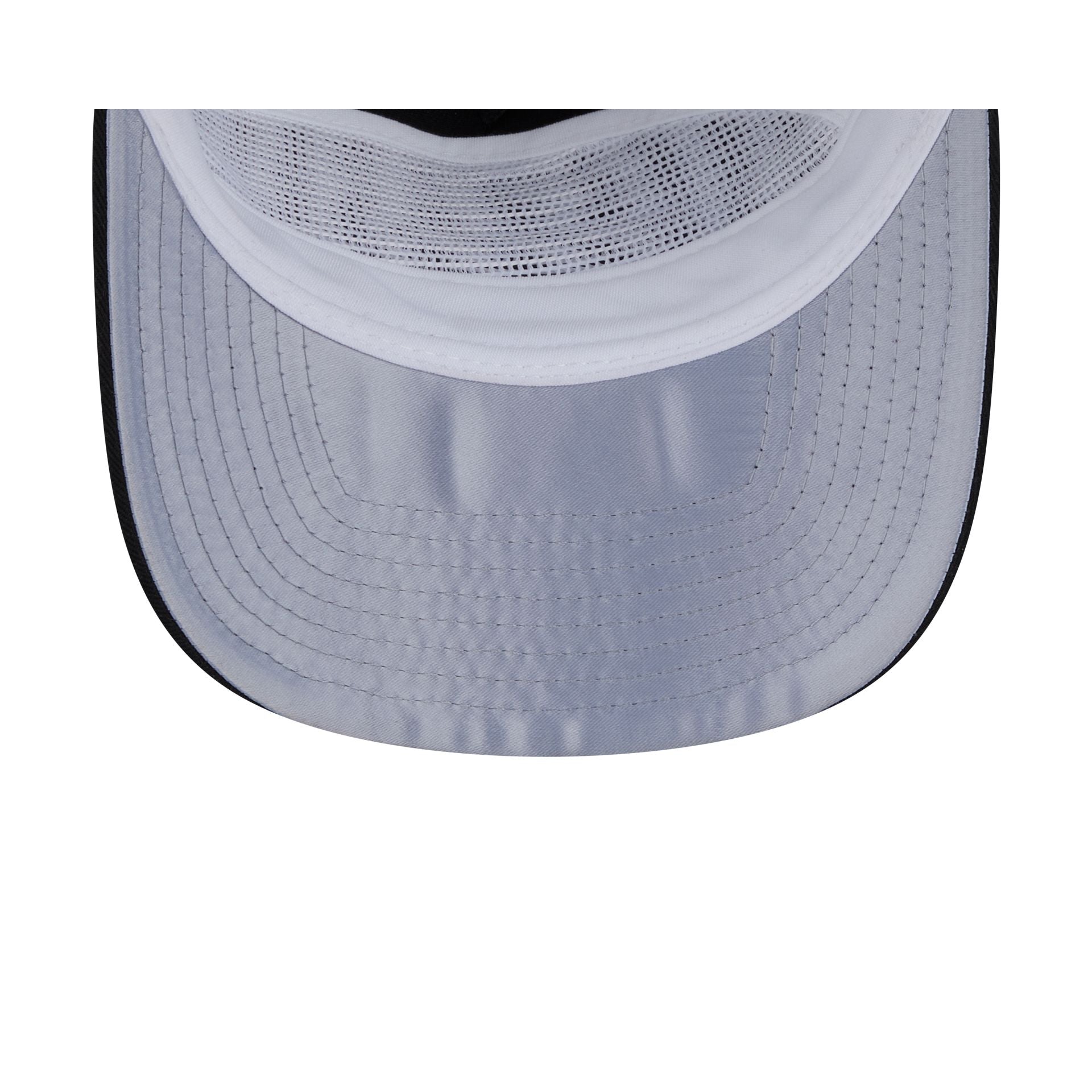 60710540_19TWENTY_GOLFEREMBPTCH25247_LOSKIN_OTC_UV