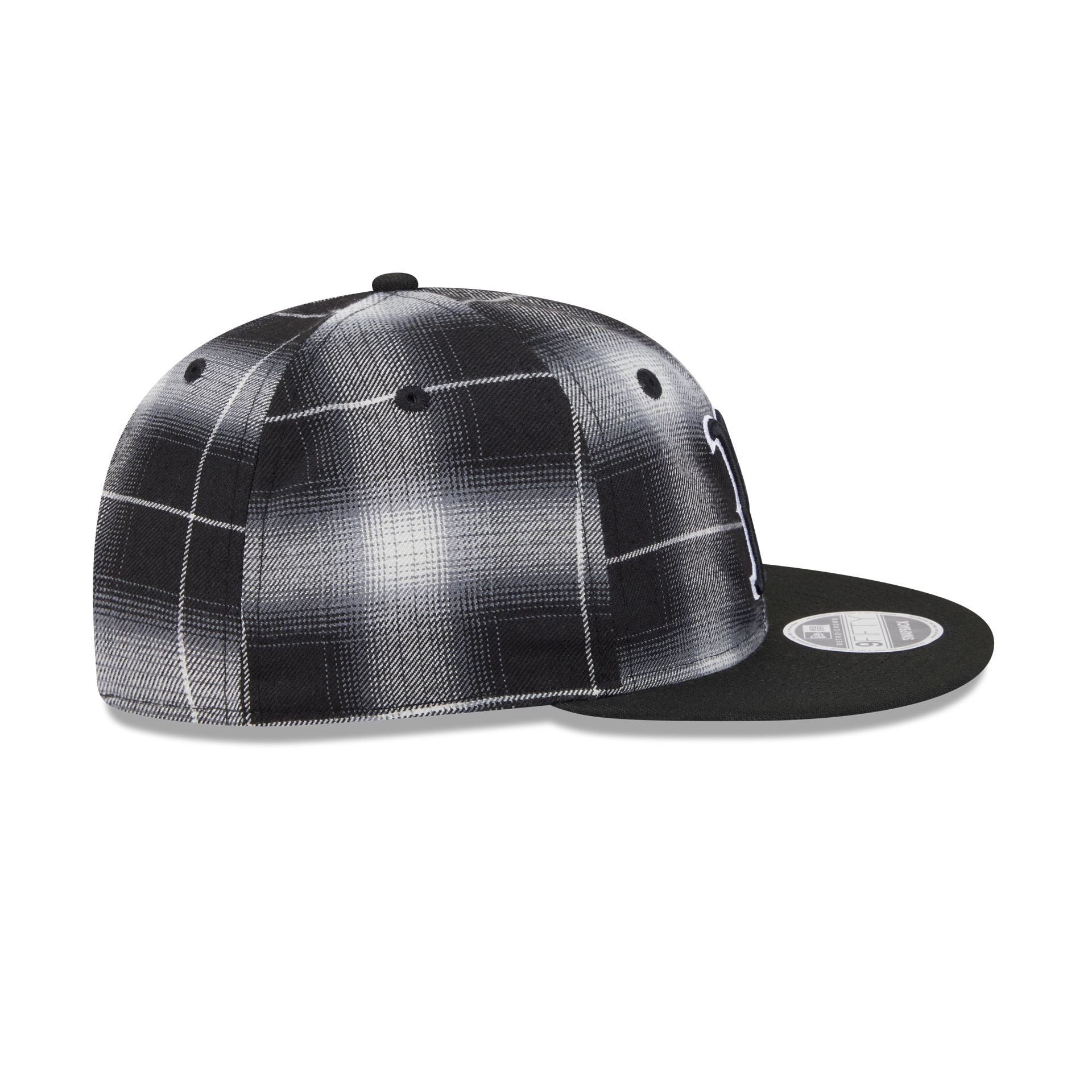 60723928_RC9FIFTY_950RCPLAID25830_BOSRED_BLK_RSIDE