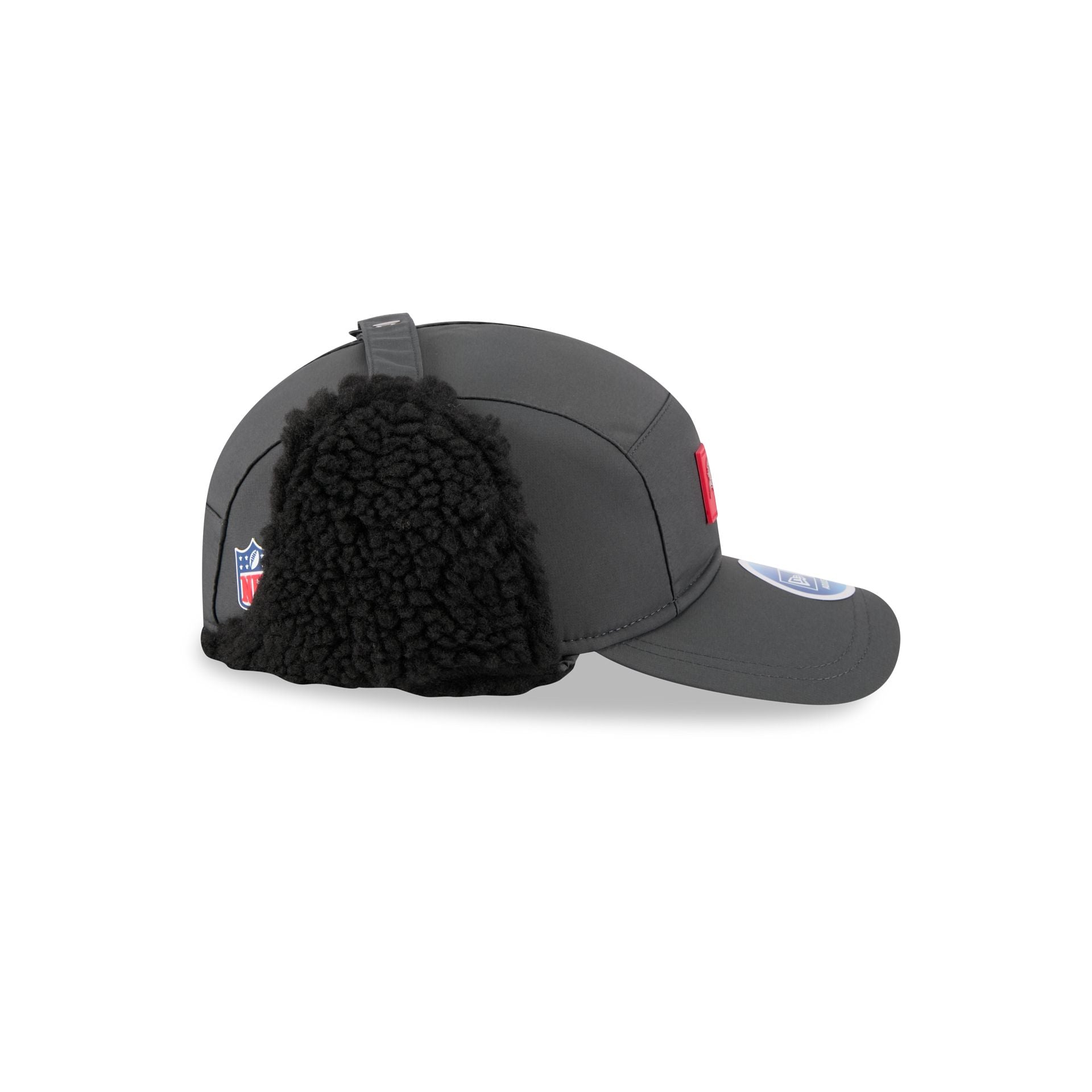 60731426_RUNNER_NFL25SLCWRNNRDOGTAMBUCSTCOTC_TAMBUC_STCOTC_RSIDE