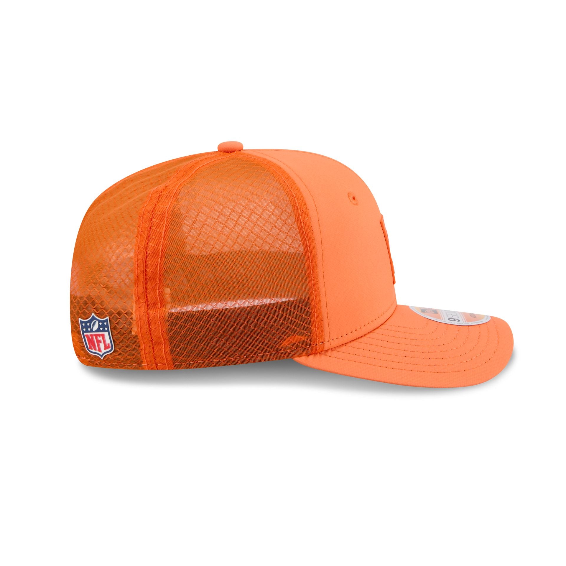60732559_9SEVENTY_NFL25SL970_DENBRO_OTC_RSIDE
