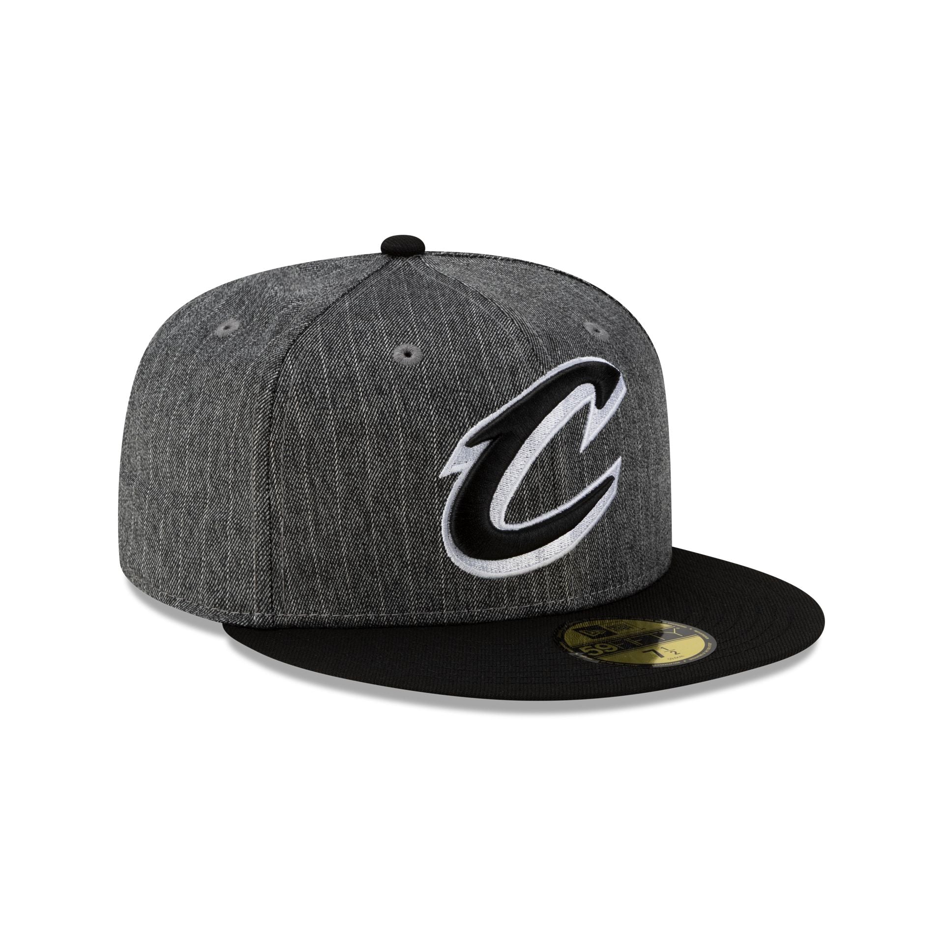 60767936_59FIFTY_BLACK_20PINSTRIPE_20_205950_2029313_20CLECAV_20_20XBK_CLECAV_XBK_3QR