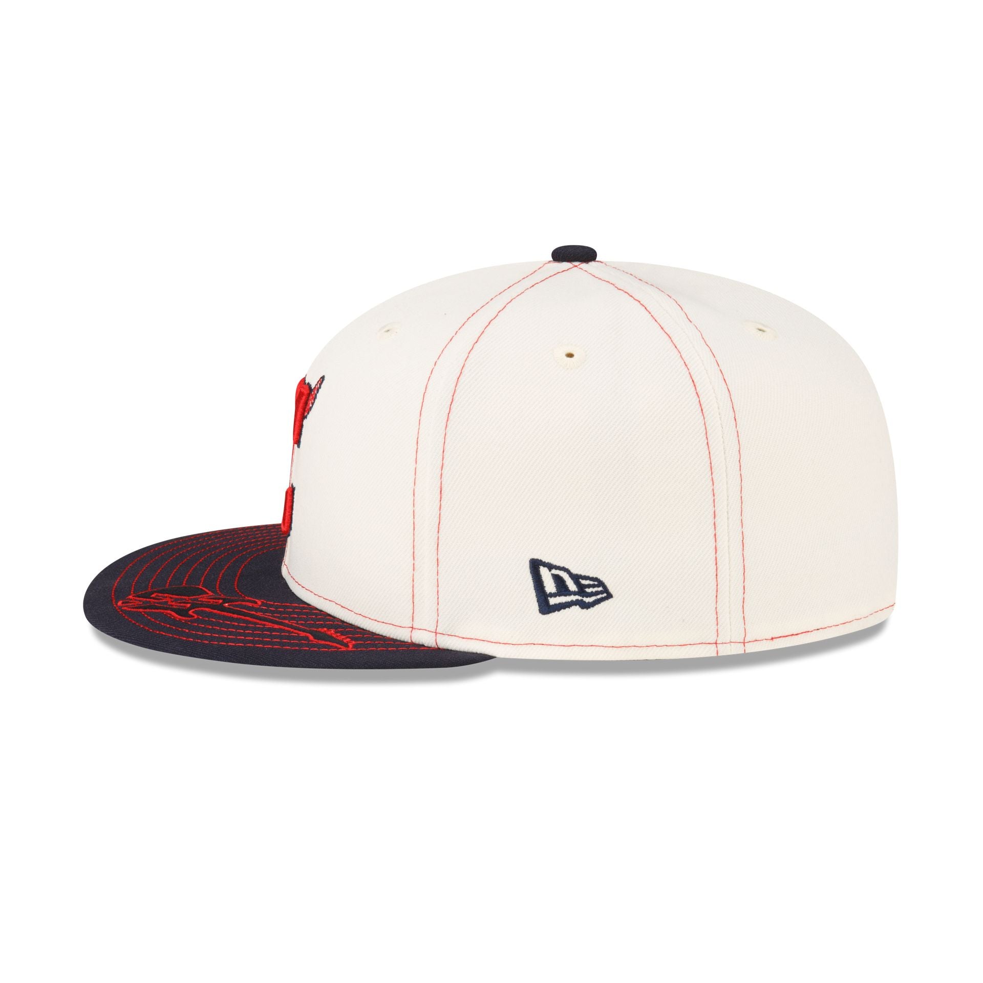 60772282_59FIFTY_MGKxCLEGAU_CLEGUA_CHW_LSIDE