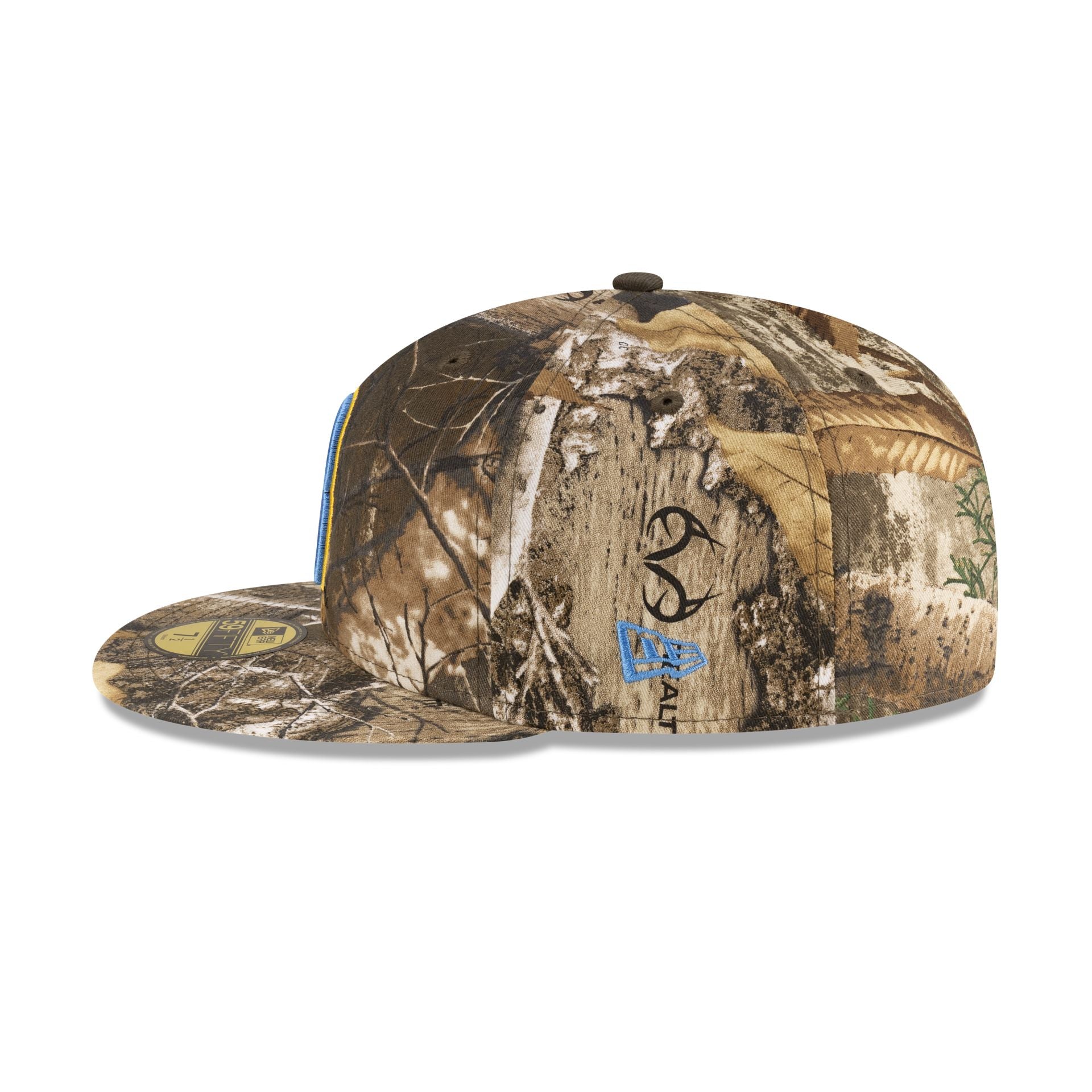 70812305_59FIFTY_NEWCOLLEGE_25_CALBRU_CAMO_LSIDE
