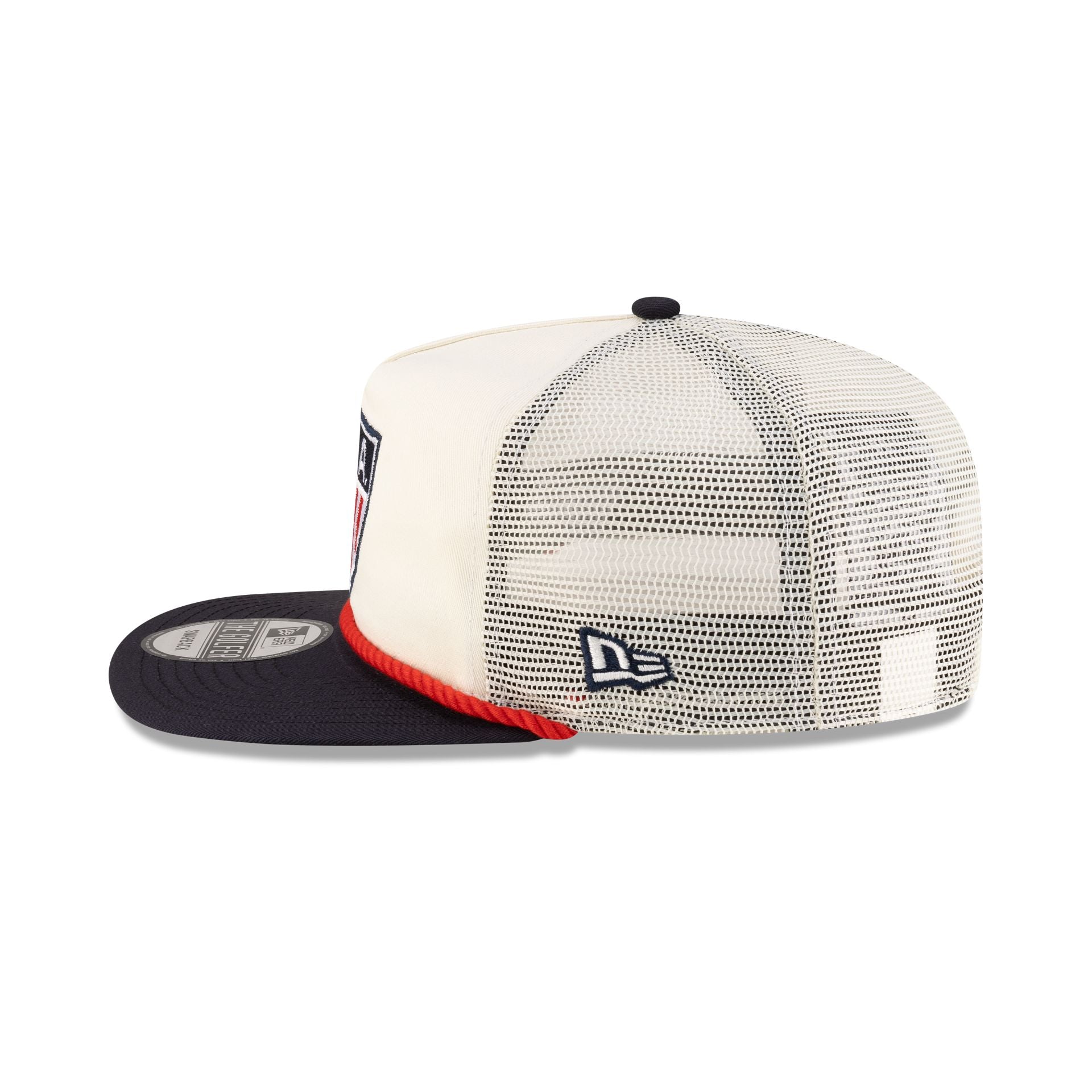 70927489_GOLFER_US_SOCCER_RETRO_USASOC_WHT_LSIDE